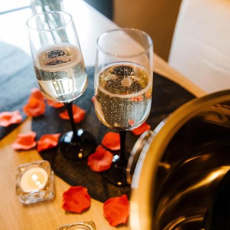 La Suite Romantique Avec Jacuzzi Au Coeur De Perpignan Eksteriør billede